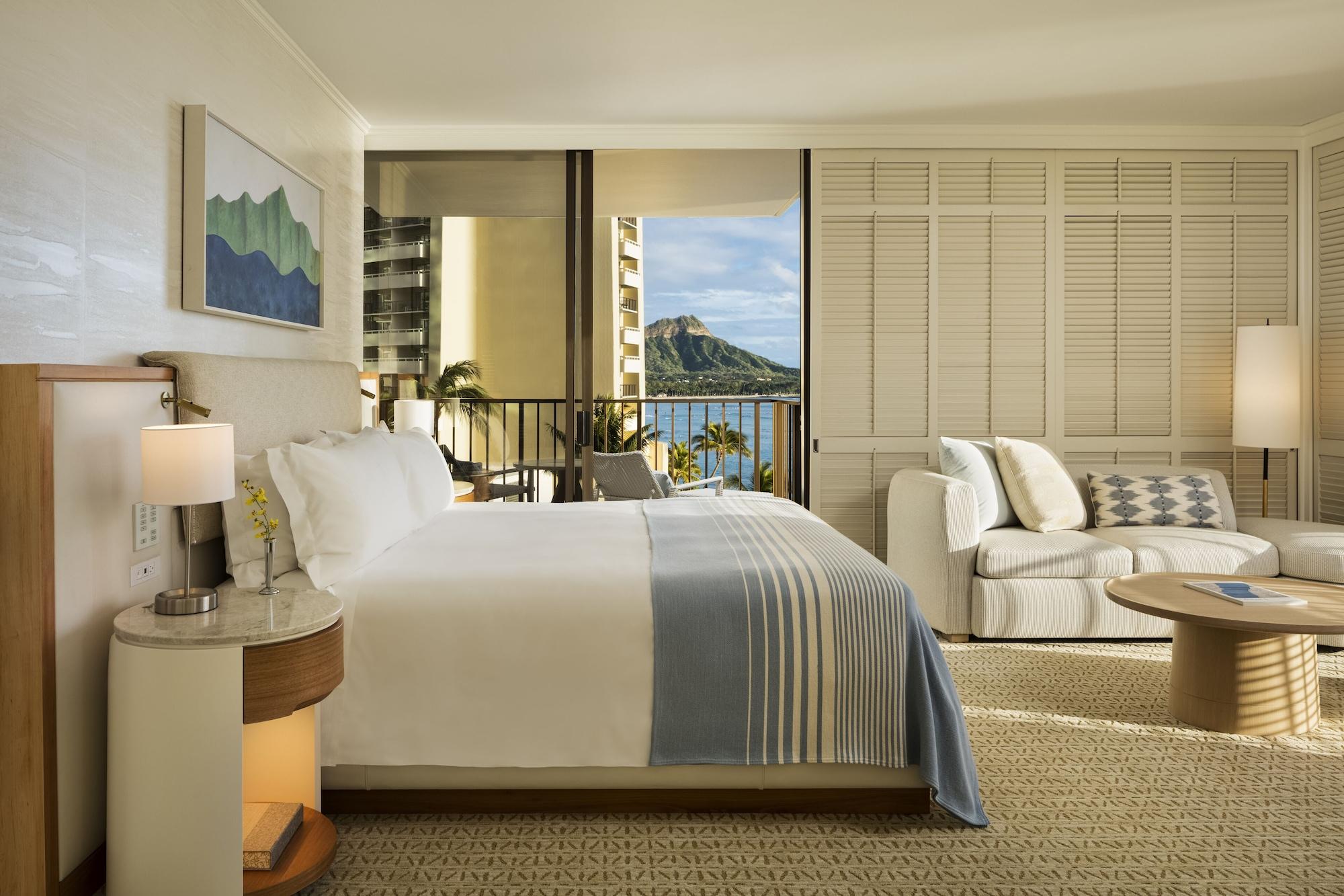 Halekulani - No Resort Fee Honolulu Exterior foto A guest room at the Four Seasons Resort Maui